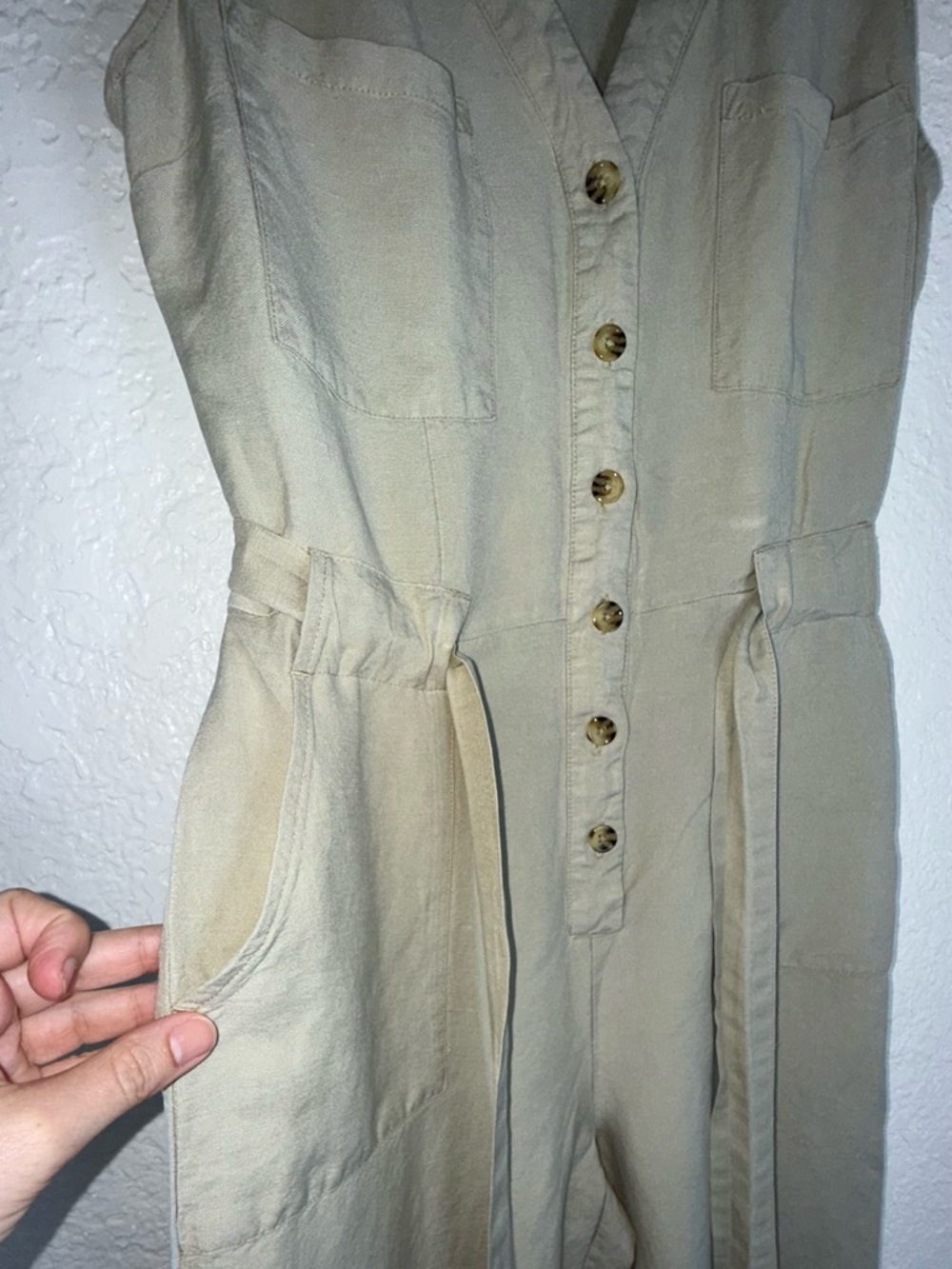 a new day Sage Button-Front Tie-Waist Sleeveless Cropped Jumpsuit - Picture 3 of 14